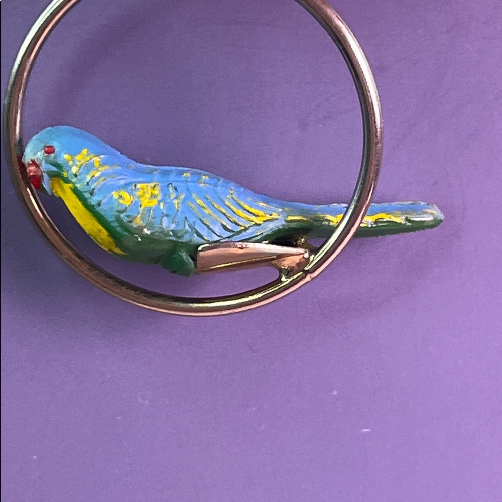 Vintage Handmade Green& Blue Bird Goldtone Dangle Screwback earrings - Picture 8 of 14